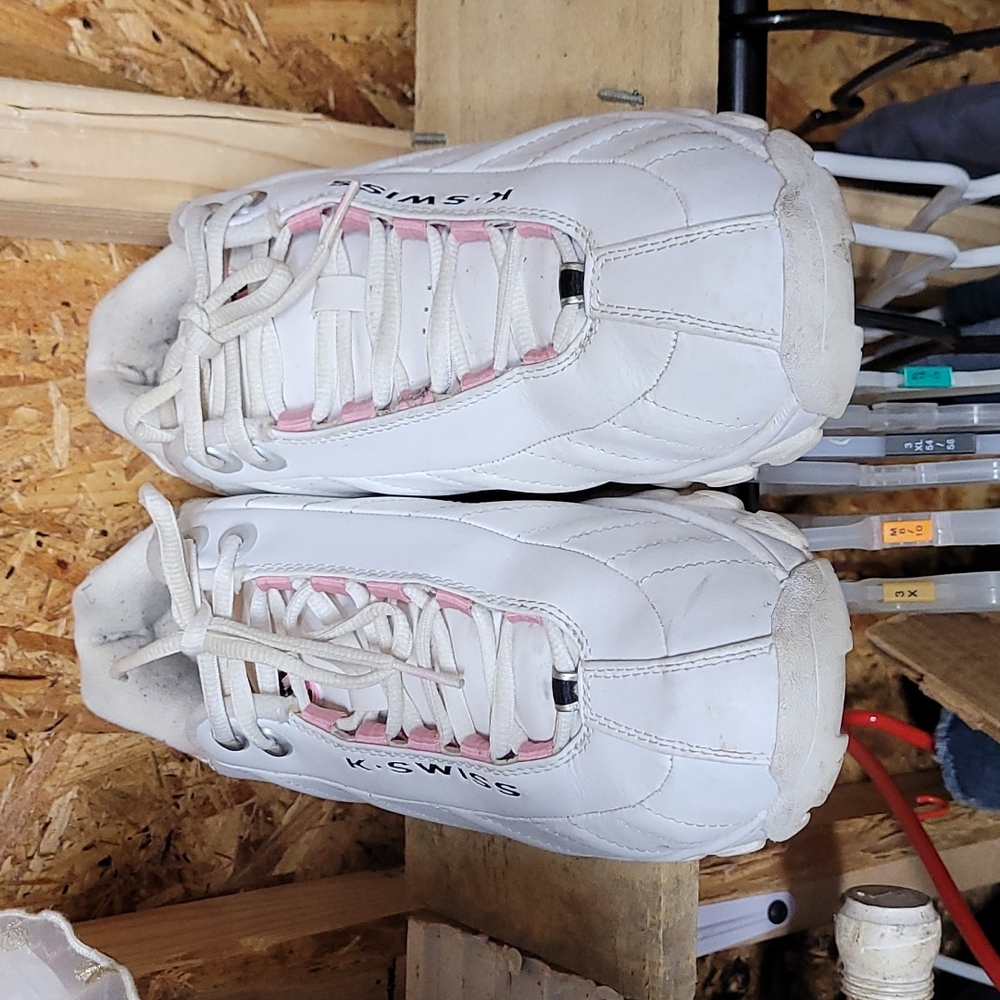 K.SWISS shoes